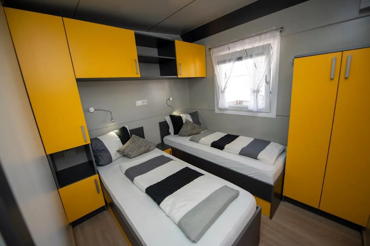 Apartment Ferienwohnung Mali Nordsee Camp Pakoštane